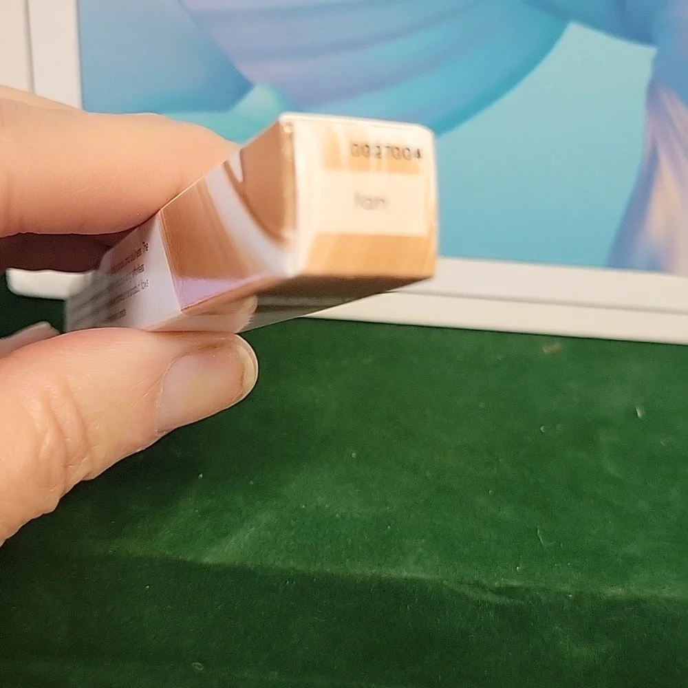 Laura Geller experience smooth